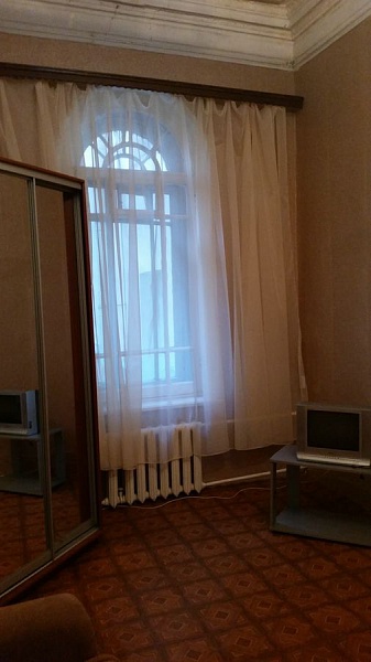 Большая комната на Чайковского