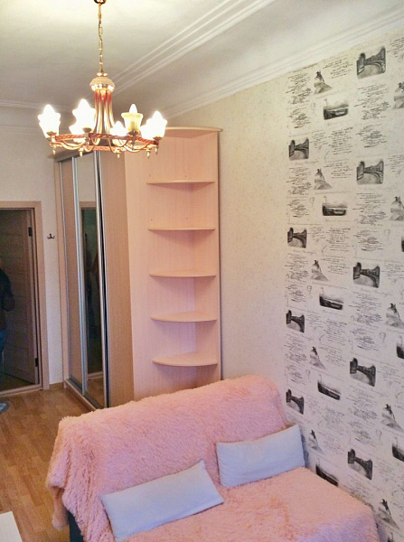 Комната на Жуковского