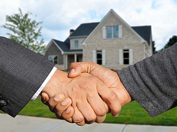 Как безопасно купить или продать недвижимость?